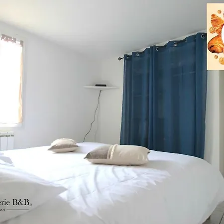 Townhouse Near The Thermal Baths La Rochelle And The Ile D'oleron Holiday home
